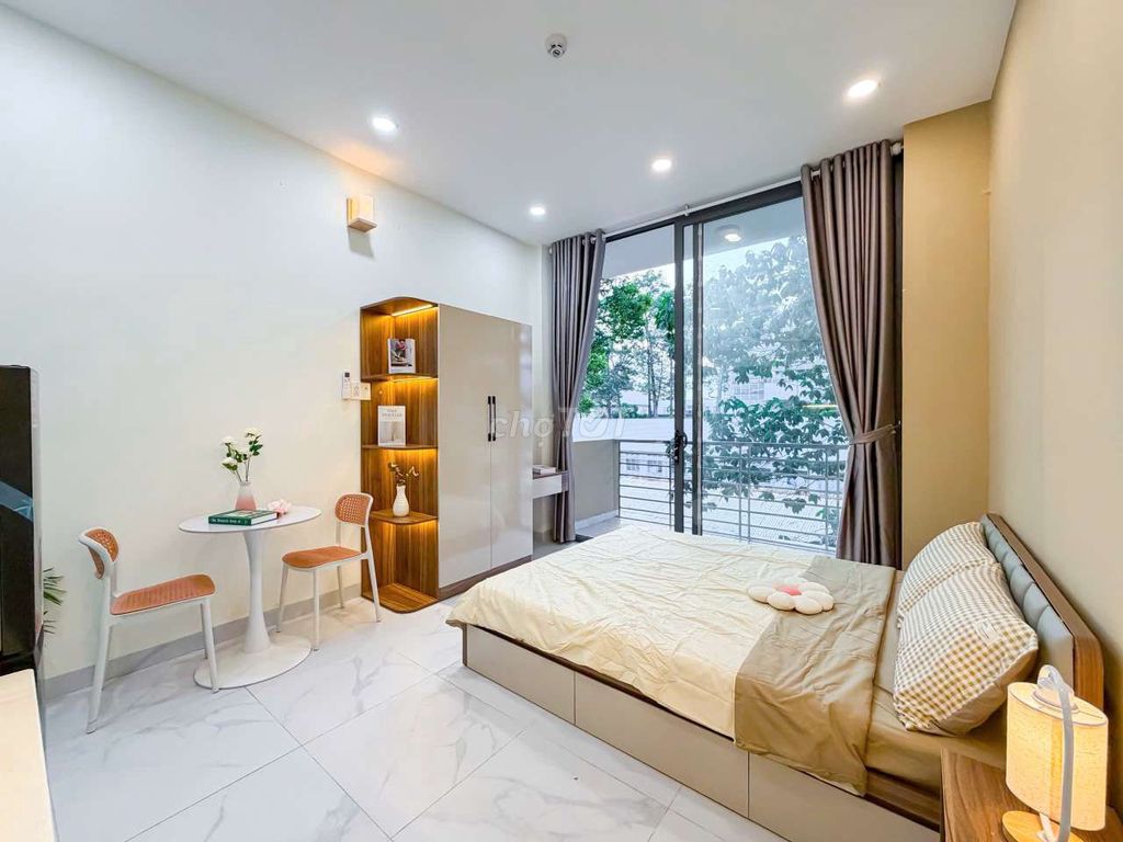 Rent the new 1st county apartment - the balcony of January 26th.