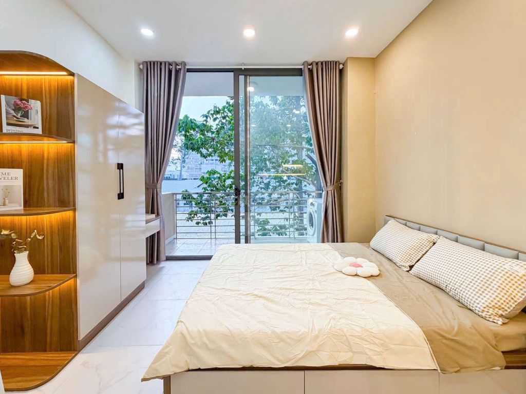 Rent the new 1st county apartment - the balcony of January 26th.