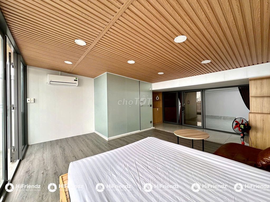 The entire open balcony furniture is An Phú District 2.