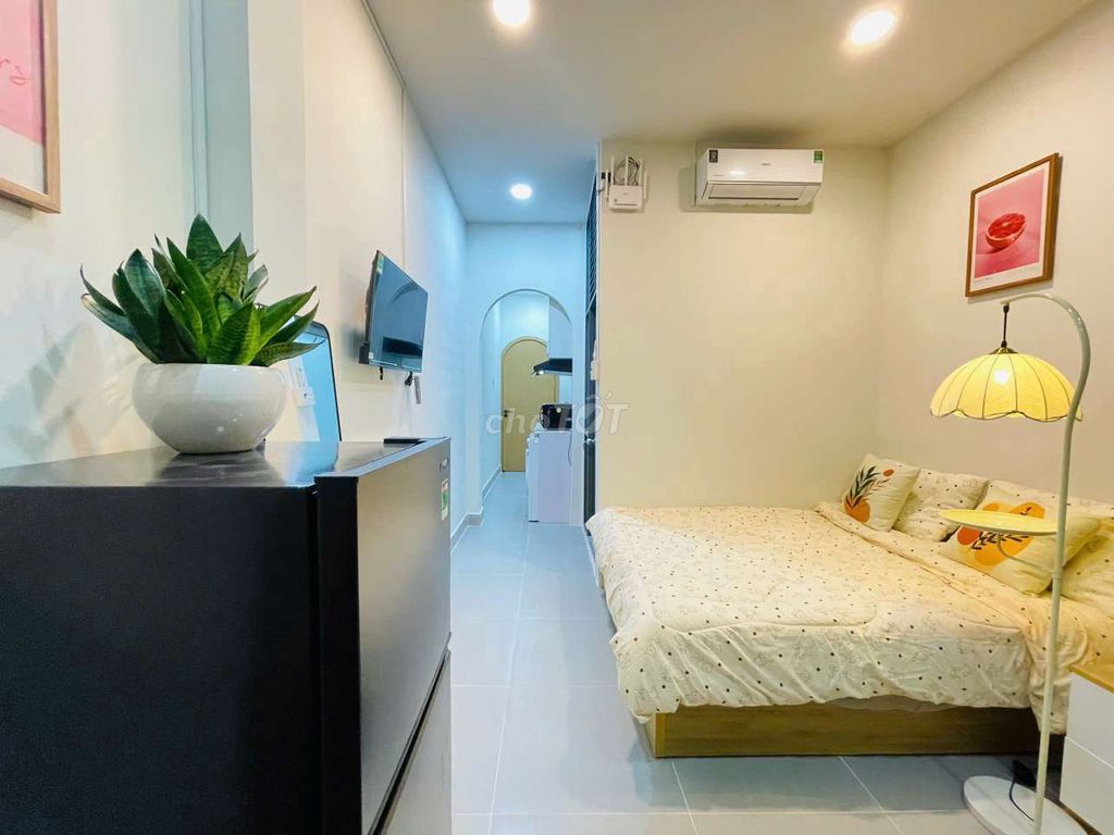 Full Seven Service House, District 10 Tô Hiến Thành Road.