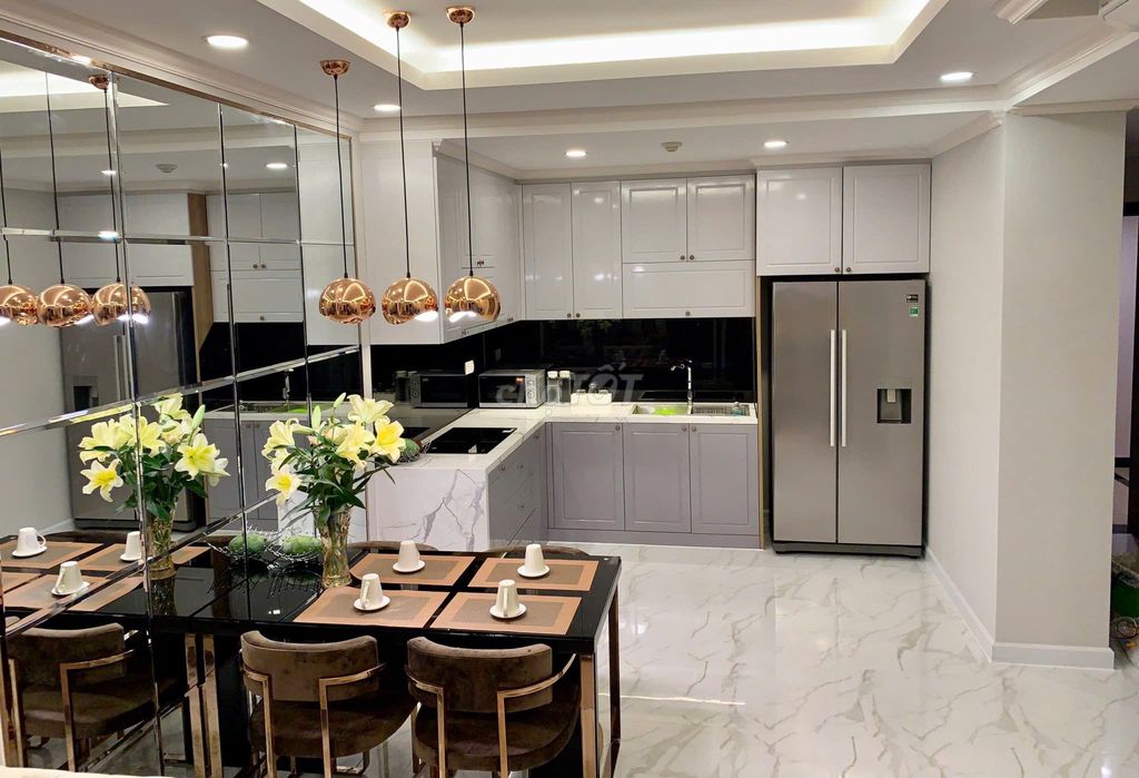 Sunrise City View - 2 Bedrooms, 76 M2 Beautiful House, ViewPhone Right Up