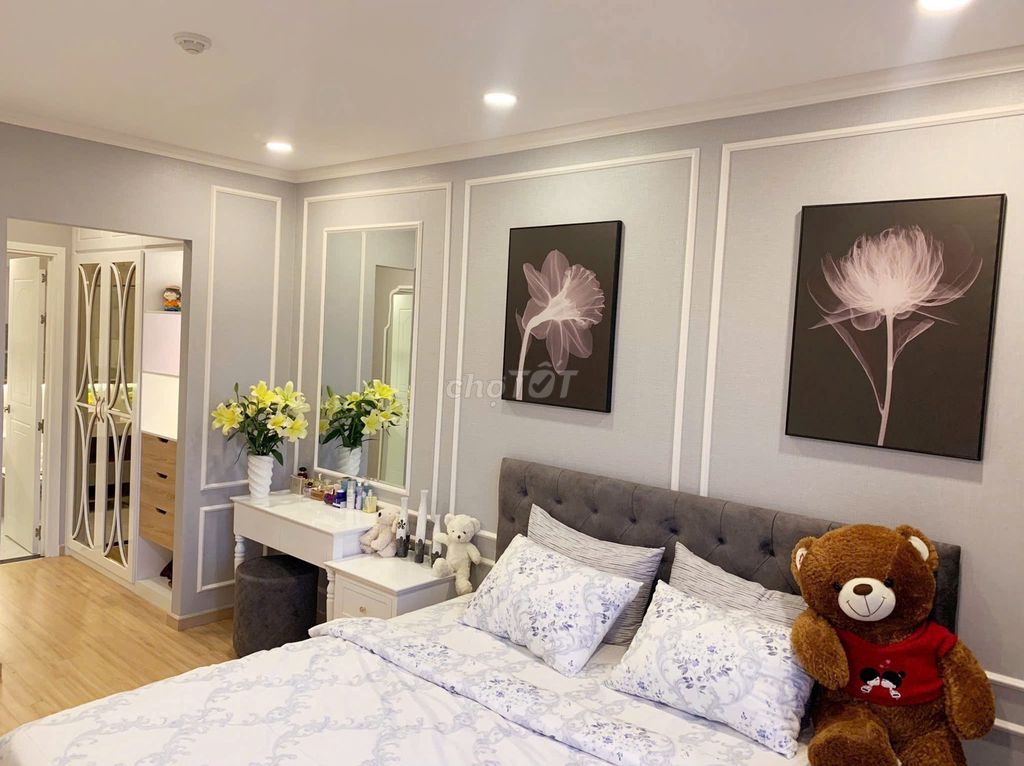 Sunrise City View - 2 Bedrooms, 76 M2 Beautiful House, ViewPhone Right Up
