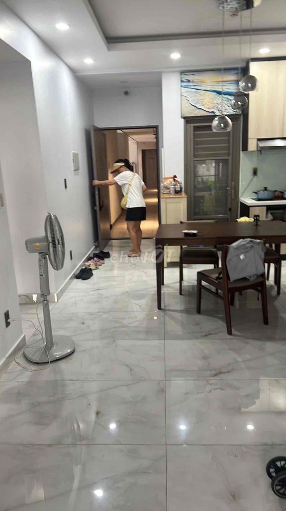 To rent apartments.