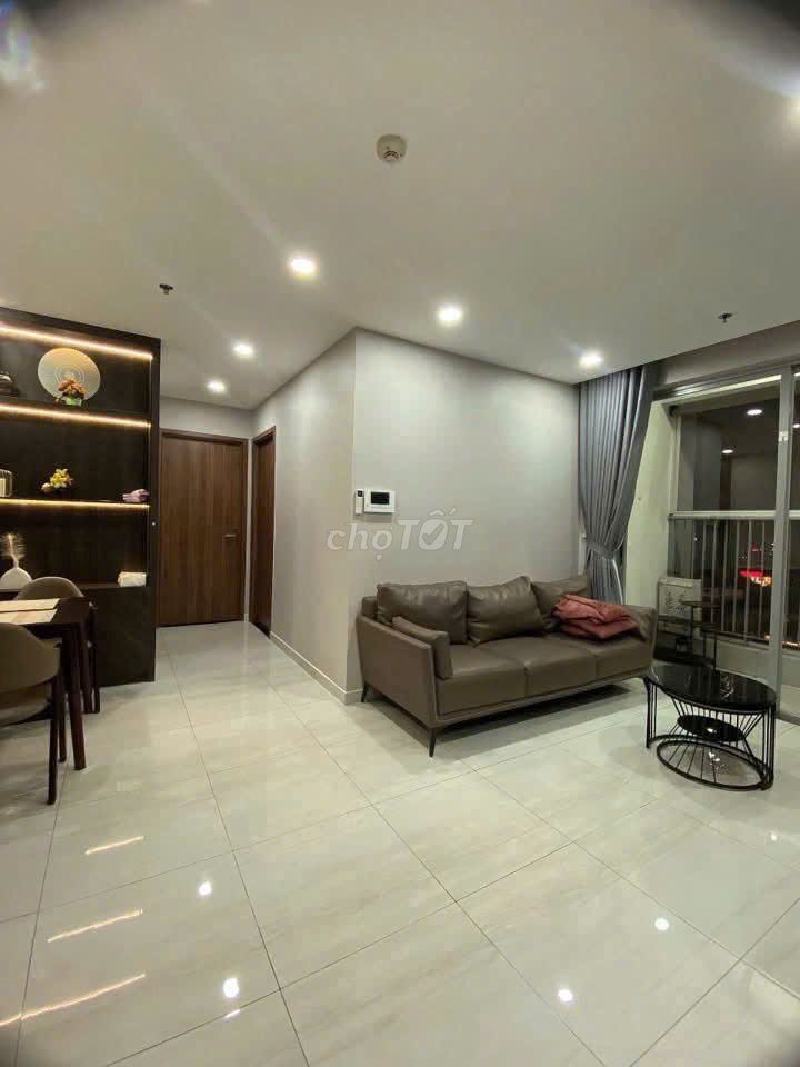 High school apartment Saigon AirPort. 75 meters two bedrooms. Full interior. 16 million.
