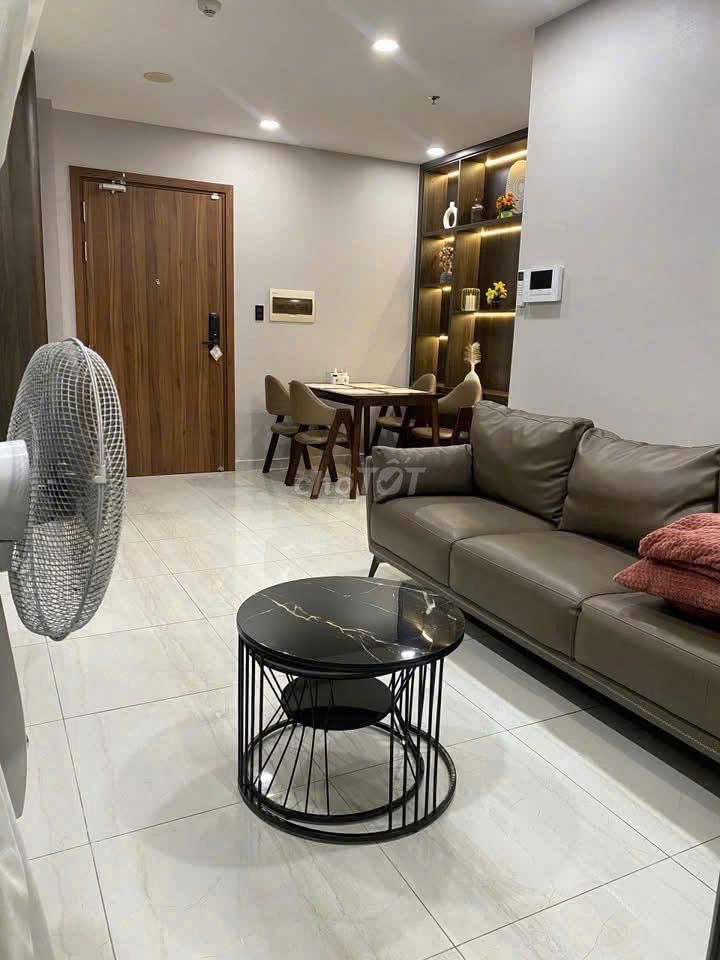 High school apartment Saigon AirPort. 75 meters two bedrooms. Full interior. 16 million.