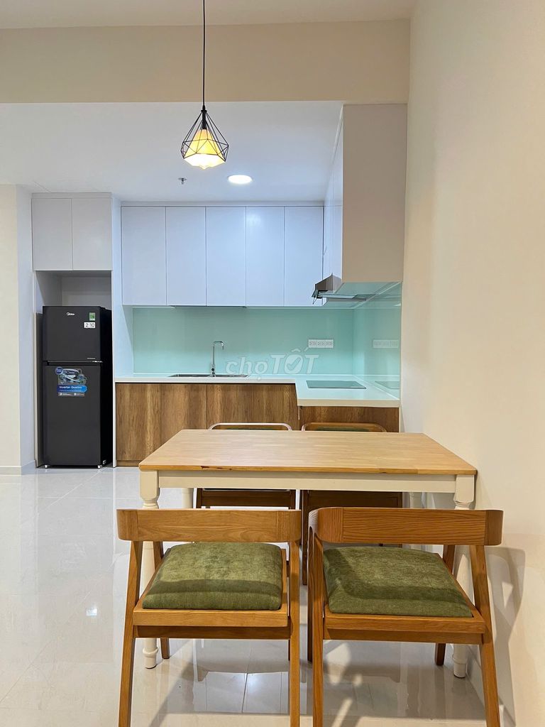 Victoria Village - full rent goods at the project