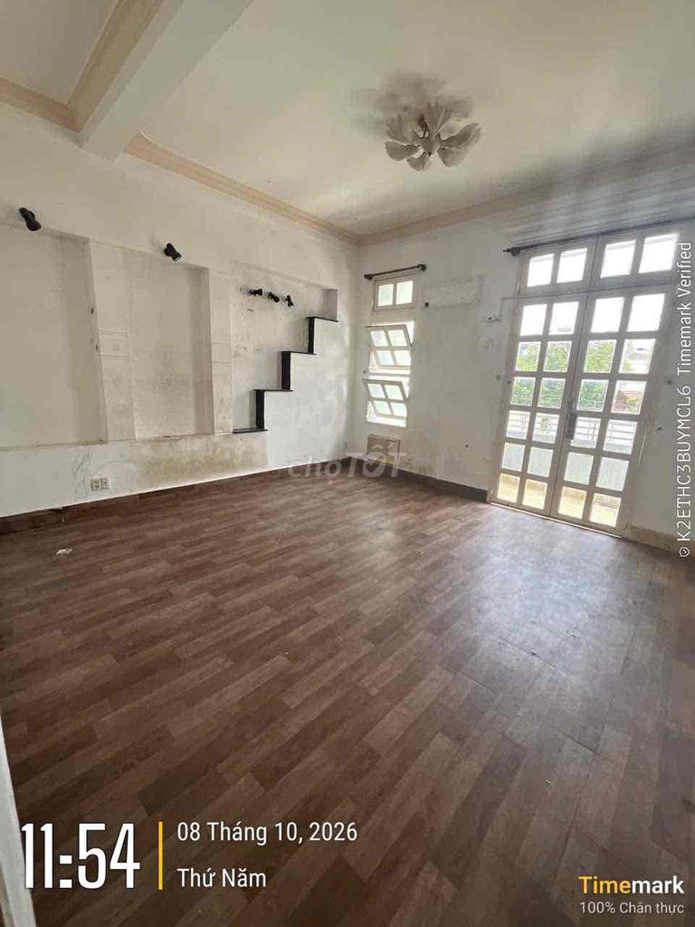 It's owner who rents one Lê Văn Lương house 7 Lotter Mark 8 bedroom 1 mb 9 toilet 40 t