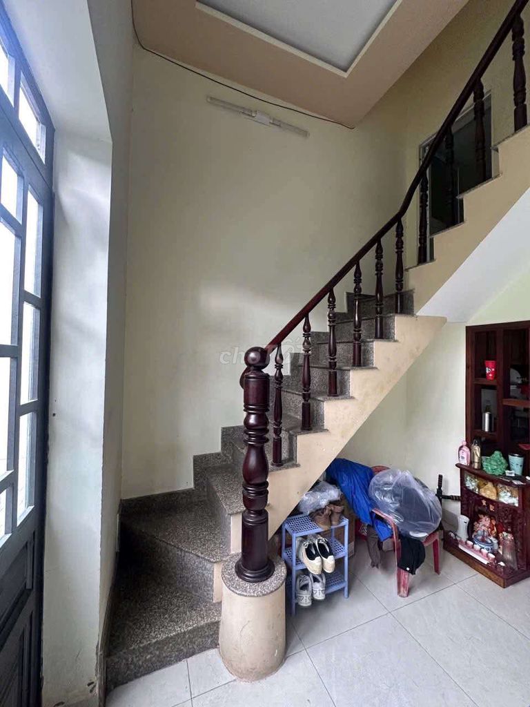 Three bedrooms, two bathrooms, one air conditioning, one fridge, one water filter, Huỳnh Tấn Phát.
