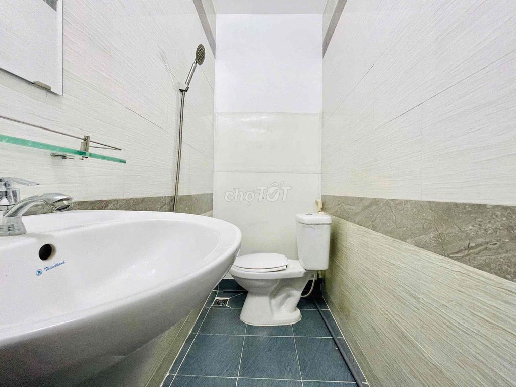 Studio enough for rent at An Dương Vương.