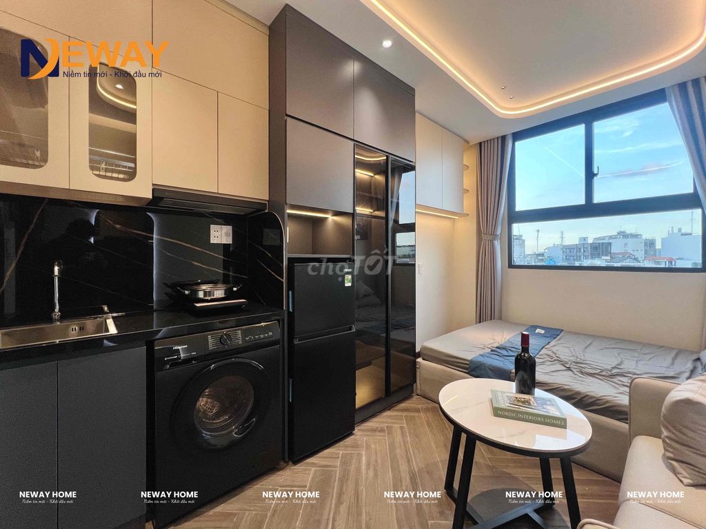 Advanced studio - full interior - new homehand is 100 percent-in-the-clock