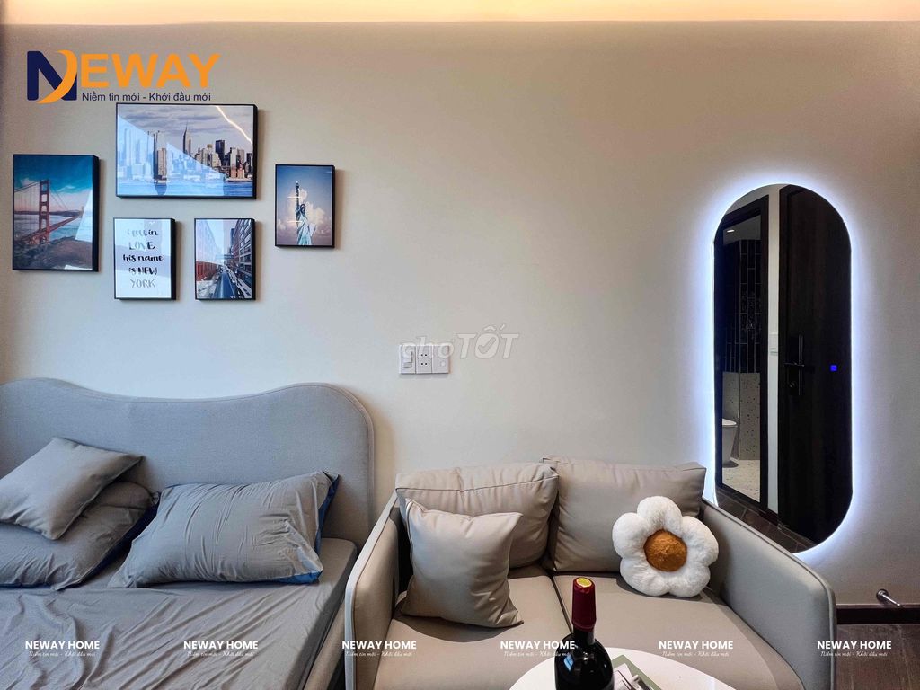 Advanced studio - full interior - new homehand is 100 percent-in-the-clock