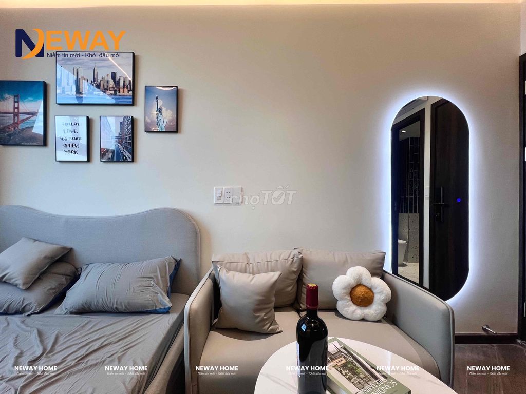 Advanced studio - full interior - new homehand is 100 percent-in-the-clock