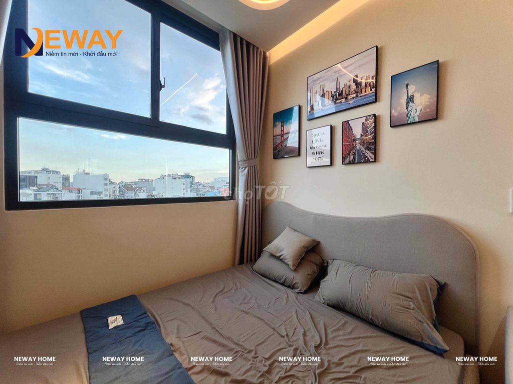 Advanced studio - full interior - new homehand is 100 percent-in-the-clock