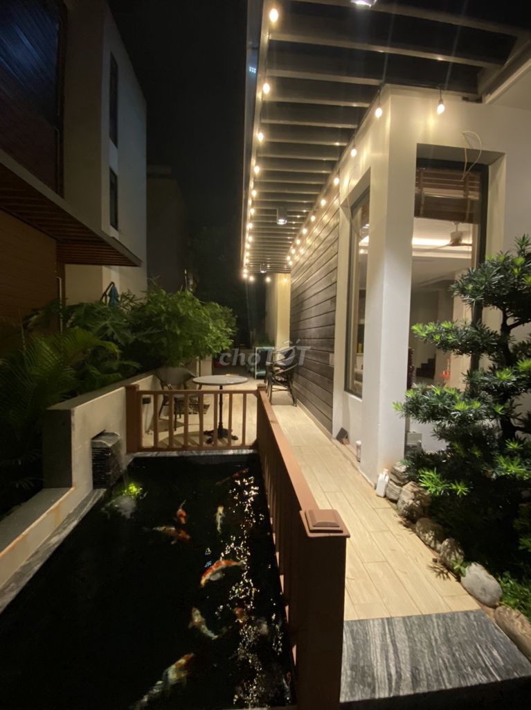 - The four bedrooms are beautiful - There's a garden.