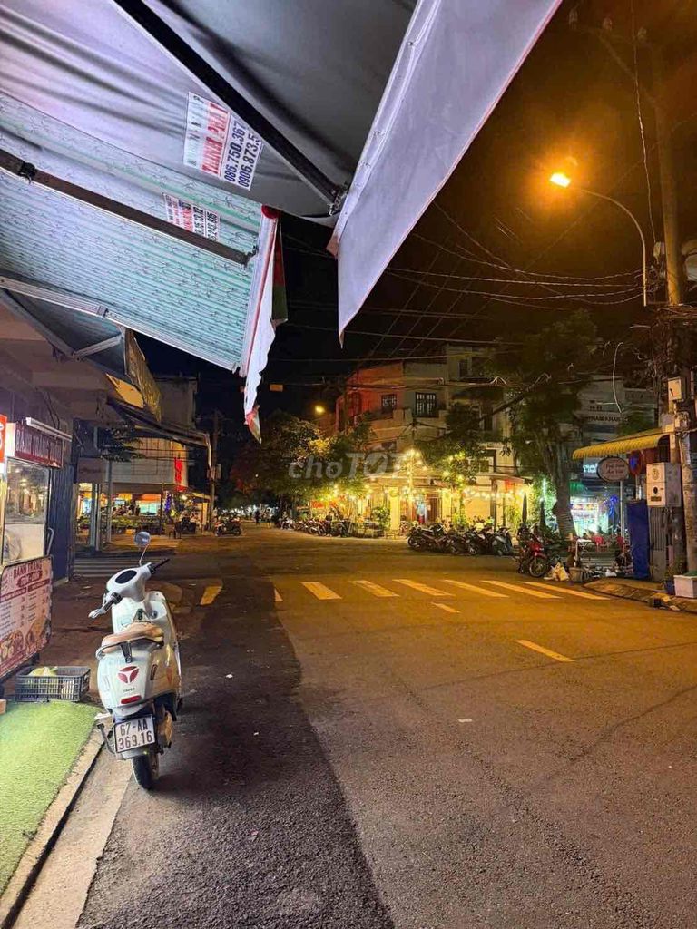 Rent a house on the street, Tân Quy, 7th District.