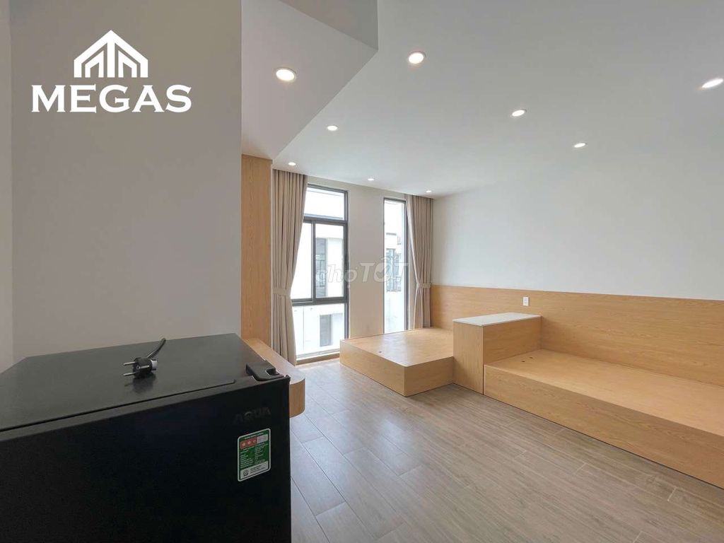 Rent room.