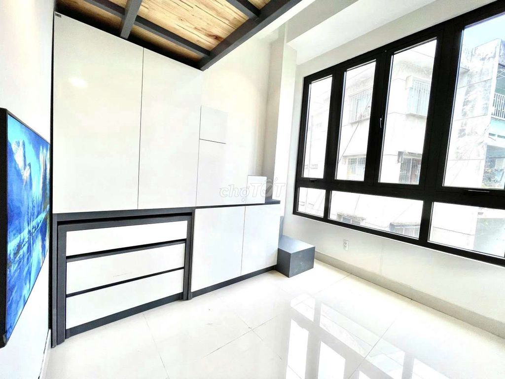 Full Seven Service House, District 1 Cống Quỳnh.