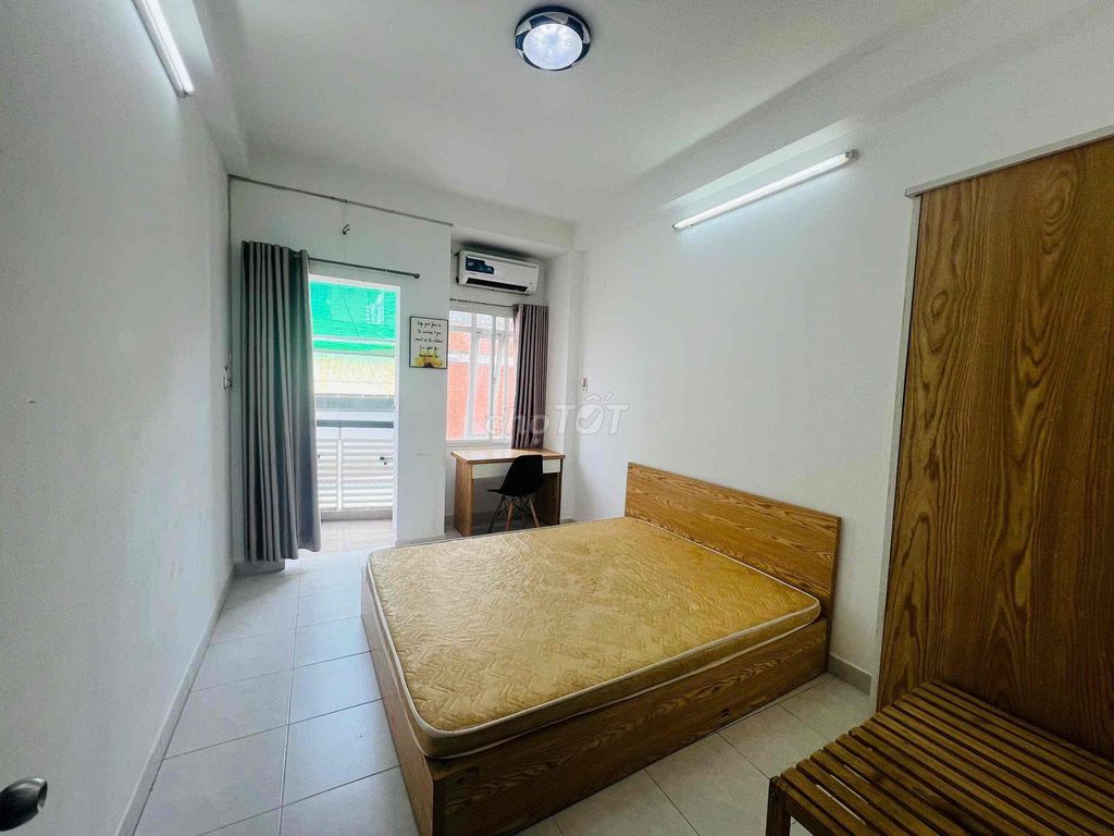 Rent the Guardian a public bedroom. Full interior near the City Bridge of District 1, District 2.