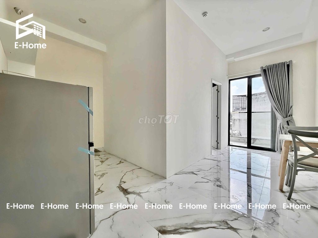 One bedroom, one room, new building, 100 percent new furniture, right at the base of the last four seven fine old days.