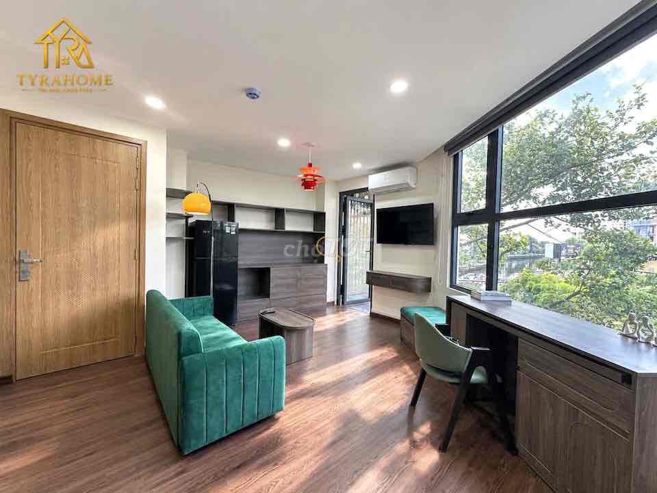 Hoàng Sa Phú Nhuận borders District 3 01 017 apartments beamed over, sofa