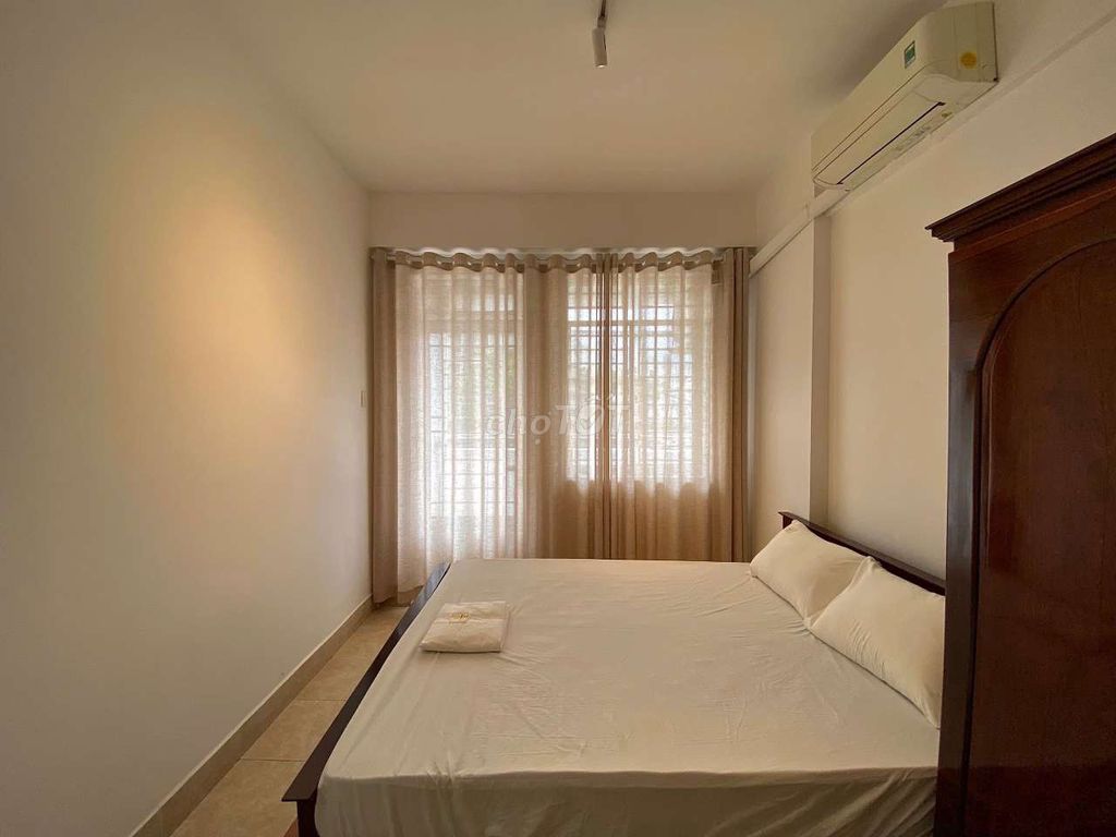 Rent the second-class service apartment, blue row Bình Thạnh.