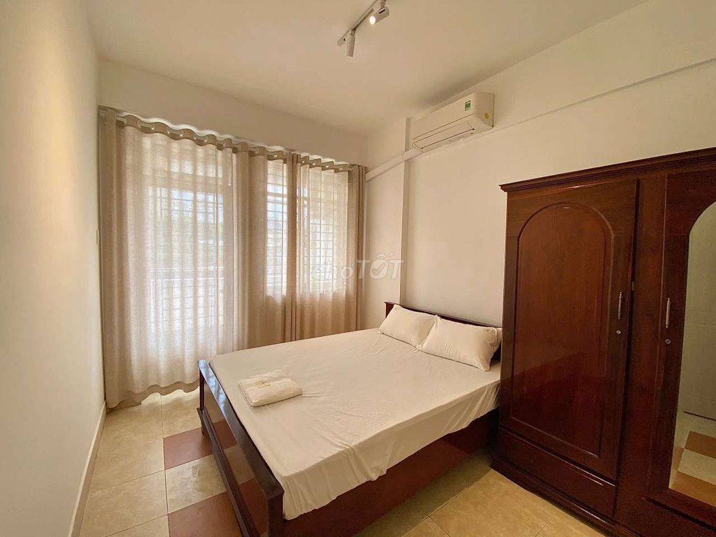 Rent the second-class service apartment, blue row Bình Thạnh.