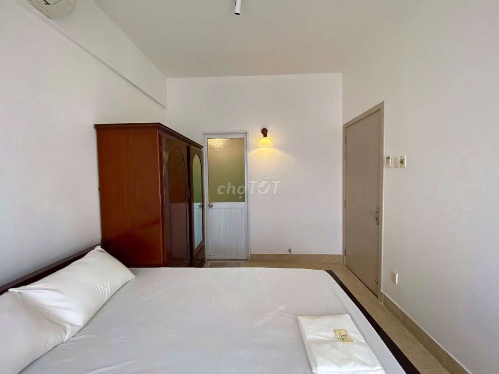 Rent the second-class service apartment, blue row Bình Thạnh.