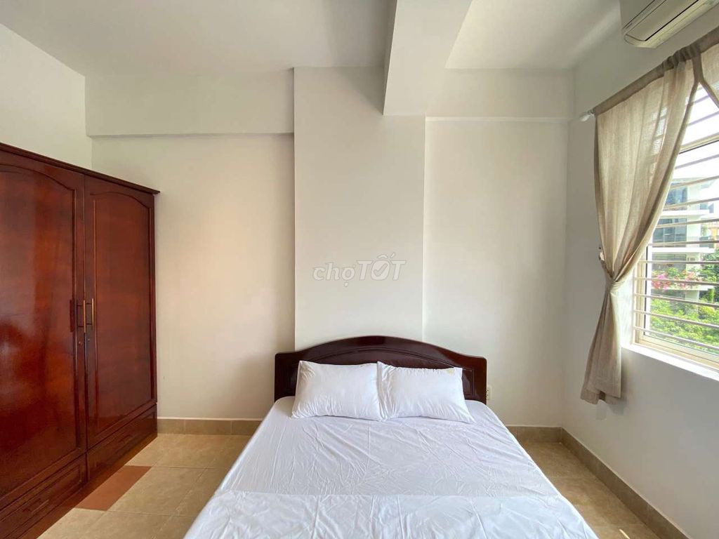 Rent the second-class service apartment, blue row Bình Thạnh.