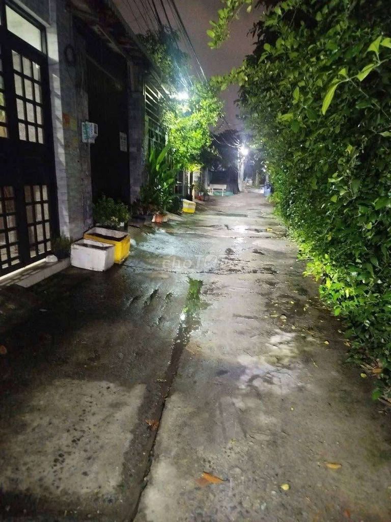 The place's fresh, paints fresh, two bedrooms, the Mayor,Tân Xuân Hóc Môn