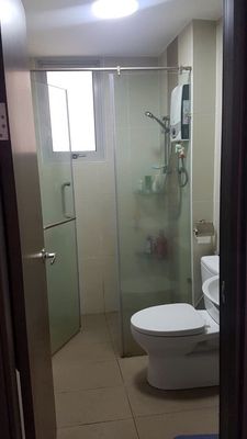 Rent apartment ruby-- two fine bedrooms. Nice, cool, cool.