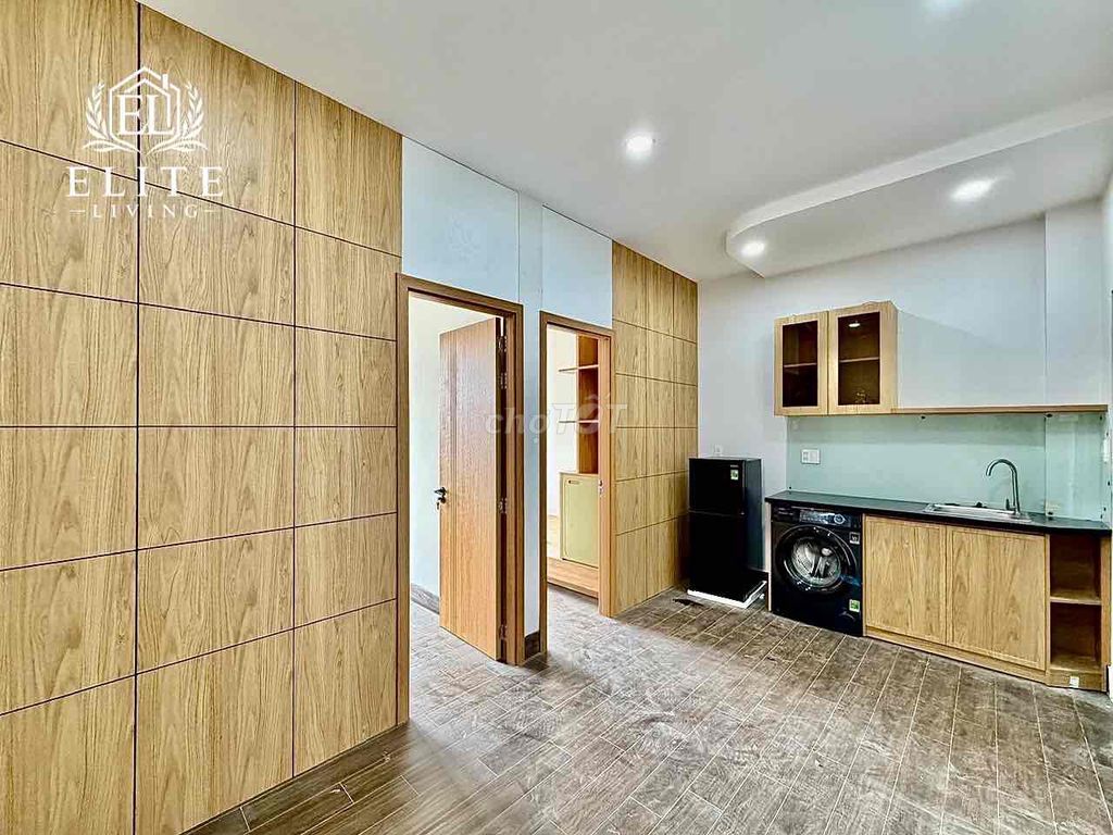The two bedrooms are full of balconies in downtown Gò Vấp.