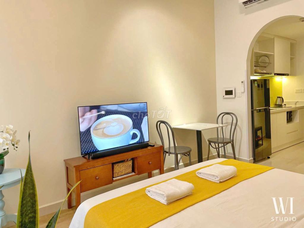 The Tresor, Bến Vân Đồn, studio ENCOM pool sight ochreal interior