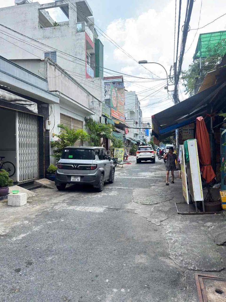 8 meters. Khu Họ Lê. Tân Phú