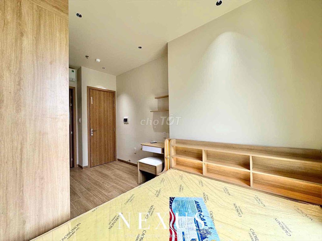 studio full interior - closest to the most painted airport