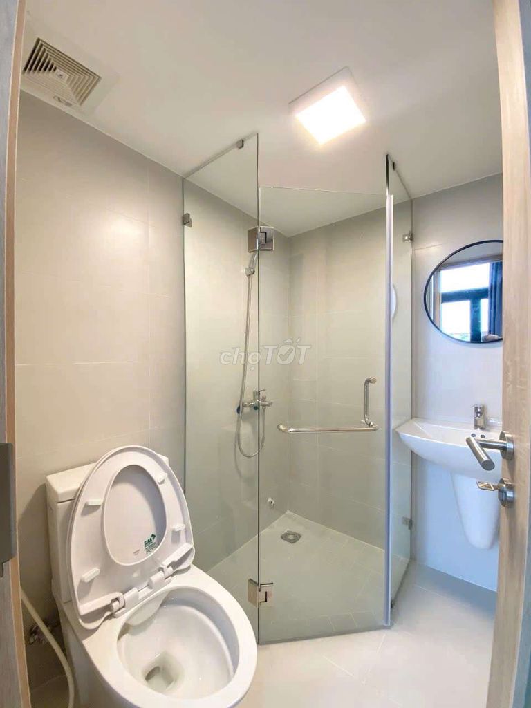 Rent apartment. Lê Văn Việt District 9 full balcony furniture.