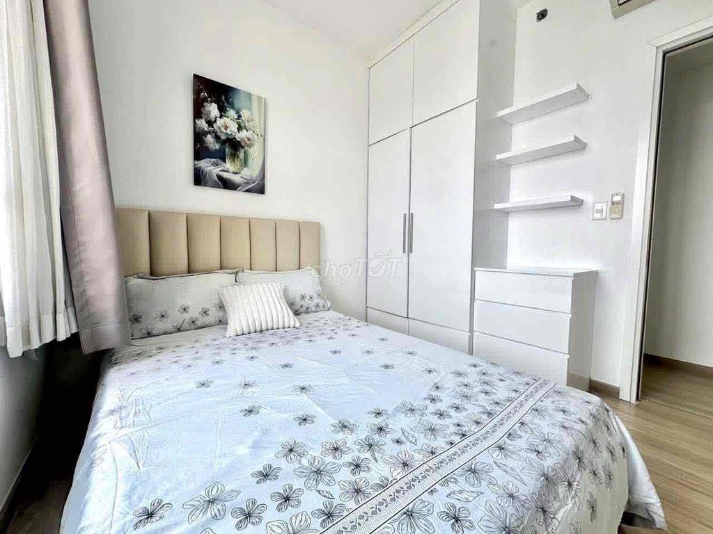 Two bedrooms. A cool balcony living room.