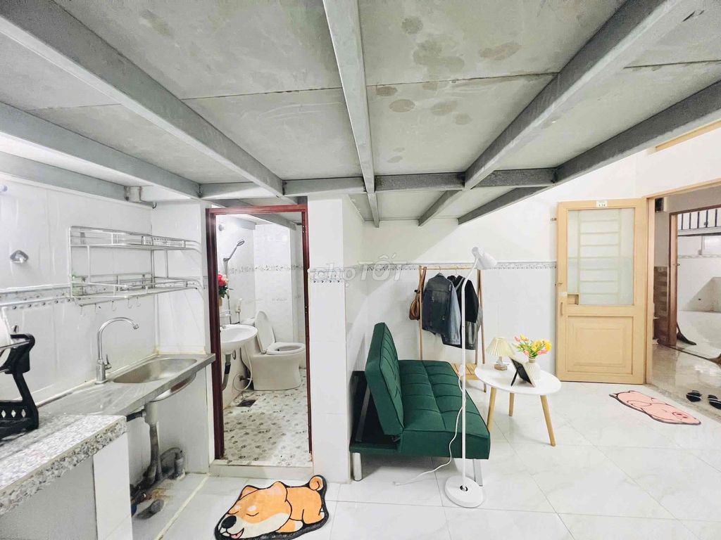 Cheap hotel room right behind town plus-a-a-a-a-a-a-a-a, Tân Bình
