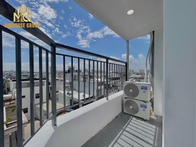 Tell Zhang the new studio is 100% right near Trường Chinh near District 12 hospital.