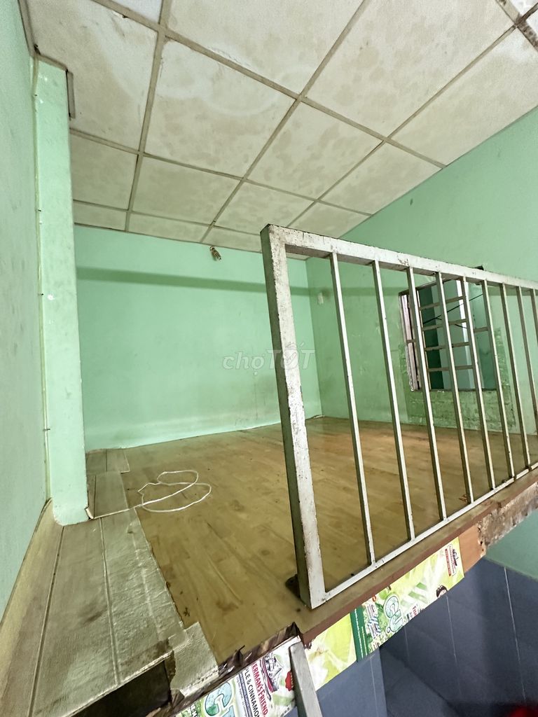 Rent a cheap Tân Bình Central Hotel.