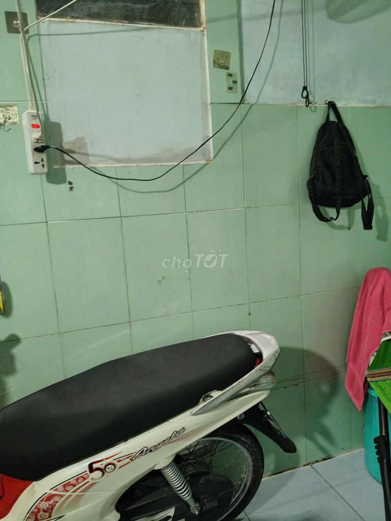 Cheap room - wide guard - three Phạm Văn Chiêu fall just five minutes