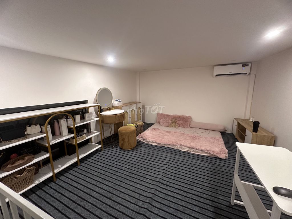 full interior studio