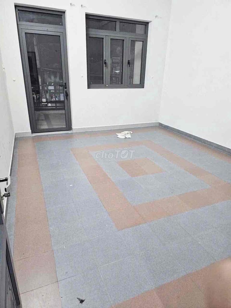 4 x24 meters of cash 2 floors of st (6 bedrooms) 12 meters. Miếu Bình Đông. Bình Tân