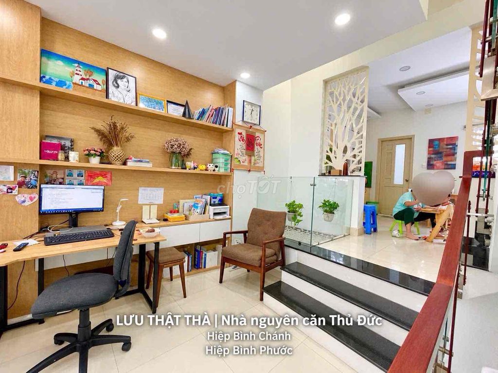 The whole five bedrooms, five Red Dragon toilets, Số 8 Hiệp Bình Phước.