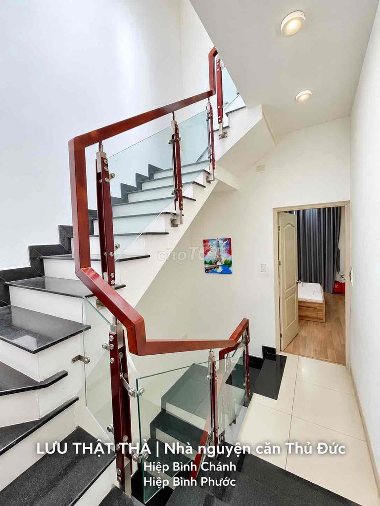The whole five bedrooms, five Red Dragon toilets, Số 8 Hiệp Bình Phước.
