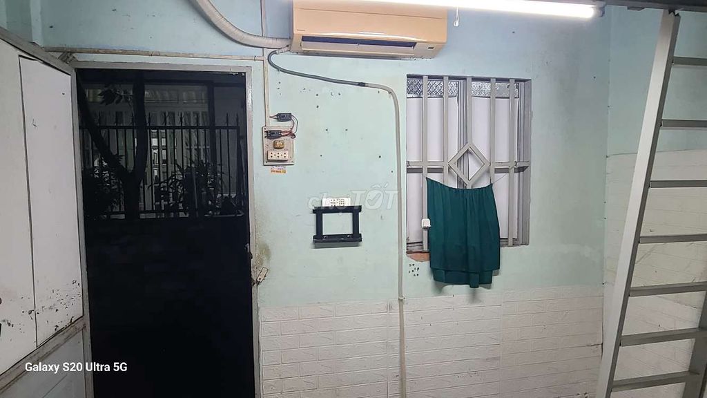 Rent a motel near the New Shun factory at 2.2 million