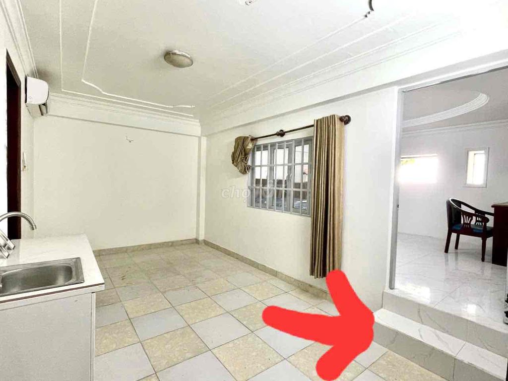 House of Service One Bedroom 40 m.2 on 8th Street