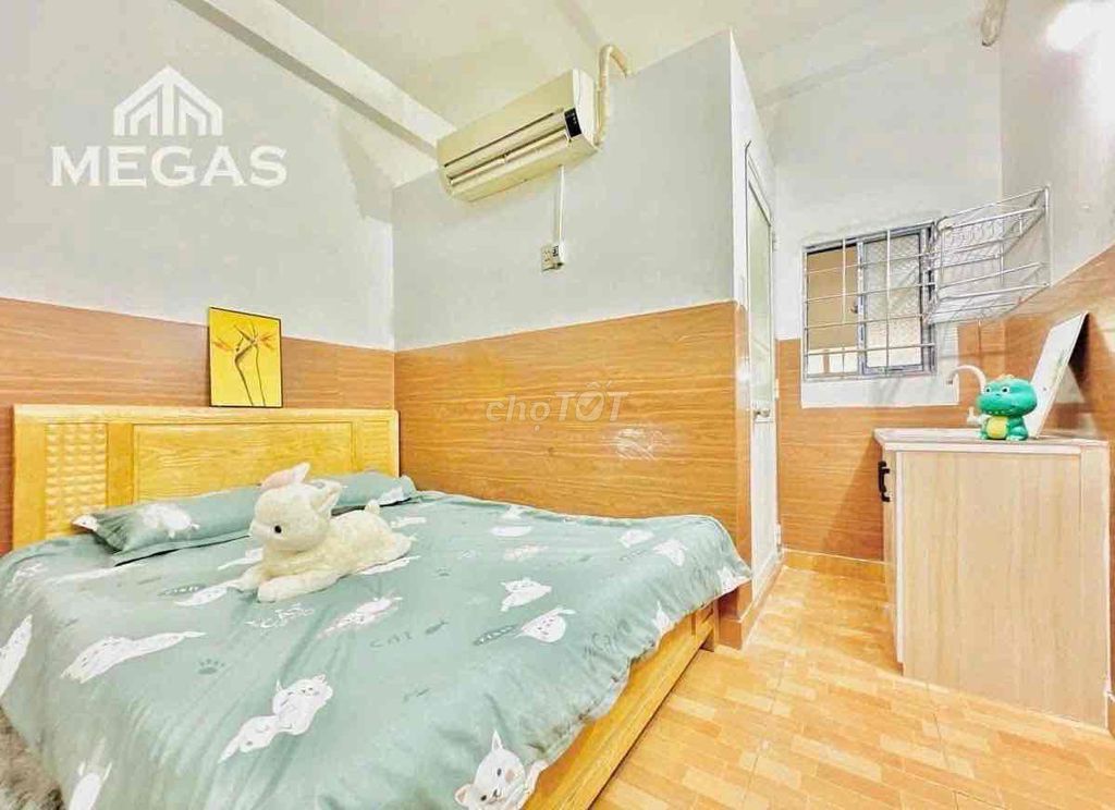 Super cheap studio right at Tân Hương.