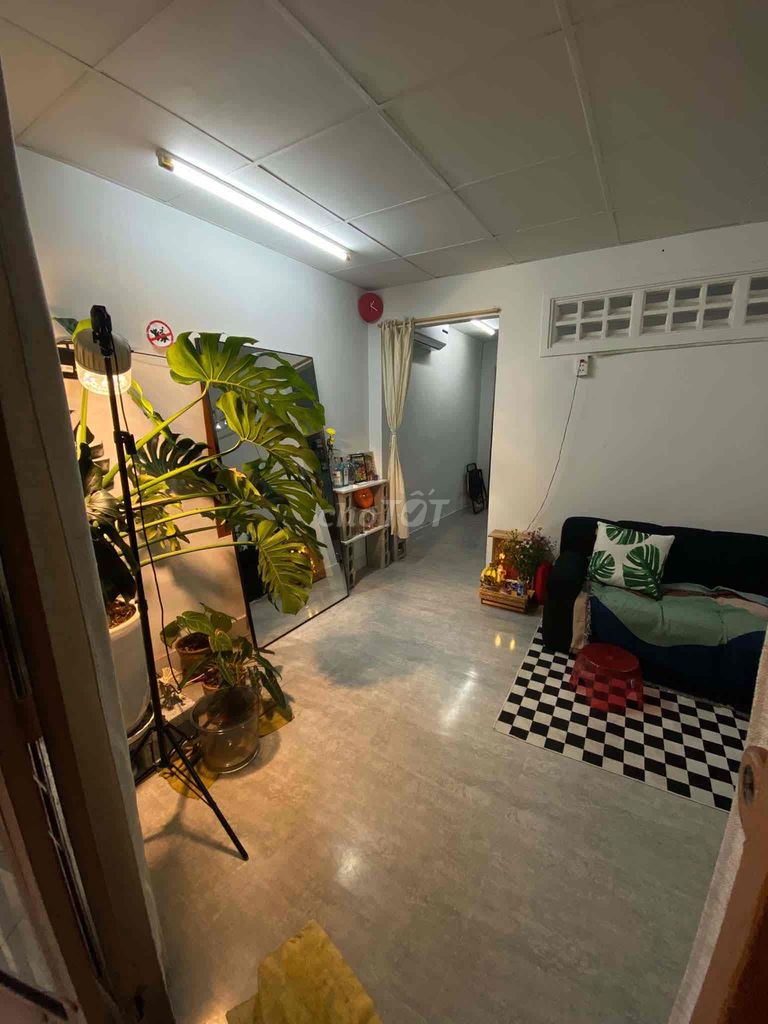 Rent an alley house 93 Xô Viết Nghệ Tĩnh Bình Thạnh old interior
