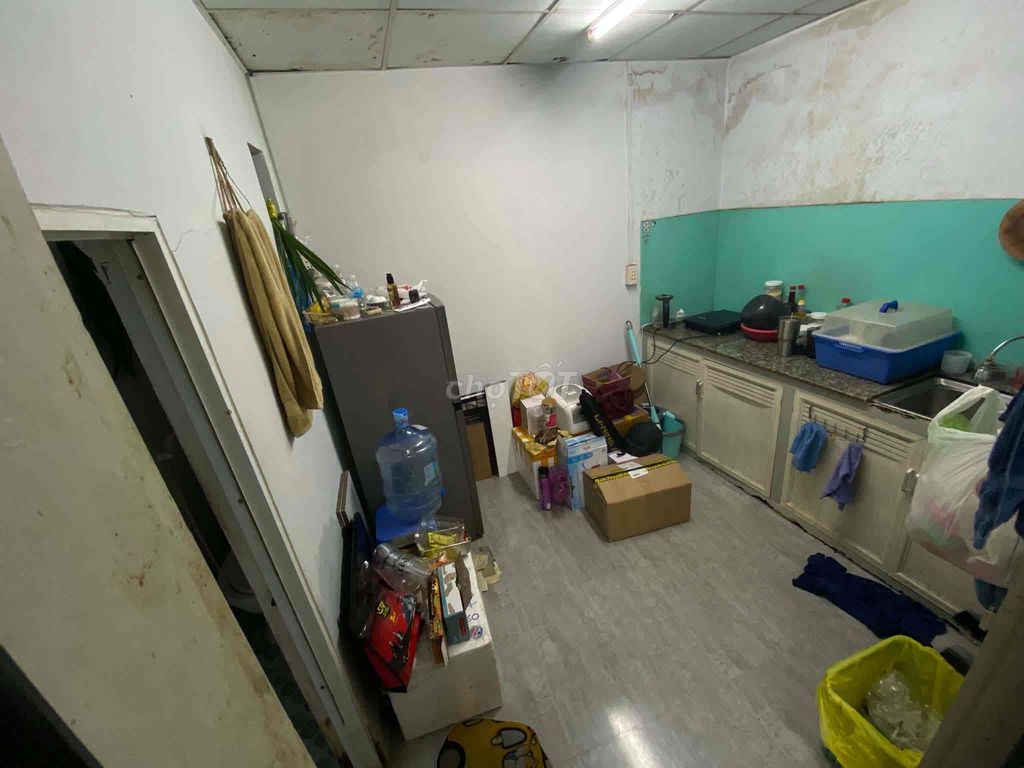 Rent an alley house 93 Xô Viết Nghệ Tĩnh Bình Thạnh old interior