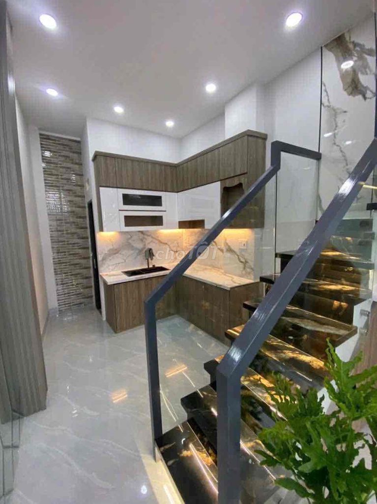 6-to-1-to-1 bedroom 6-to-a-half. 11 million toilets